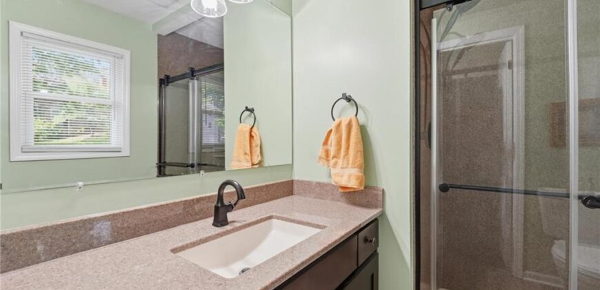 1605 NE 69th Terrace, Gladstone, MO 64118