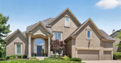 8101 Park View Drive, Parkville, MO 64152