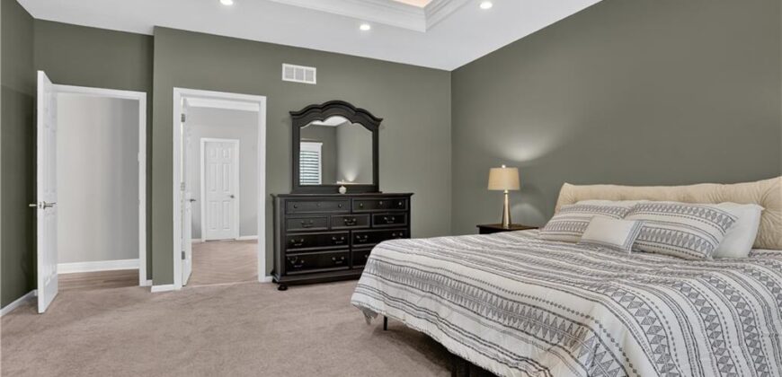 8101 Park View Drive, Parkville, MO 64152