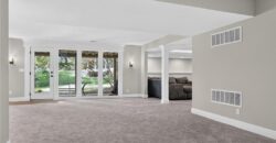 8101 Park View Drive, Parkville, MO 64152