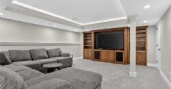 8101 Park View Drive, Parkville, MO 64152