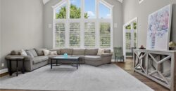 8101 Park View Drive, Parkville, MO 64152