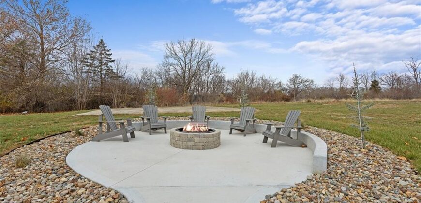 22612 N Prestige Drive, Holt, MO 64048