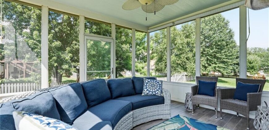 1550 CARRIAGE Circle, Liberty, MO 64068
