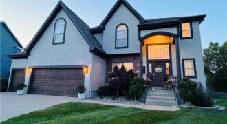 1550 CARRIAGE Circle, Liberty, MO 64068