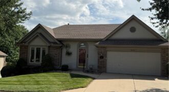 8600 N Chatham Circle, Kansas City, MO 64154