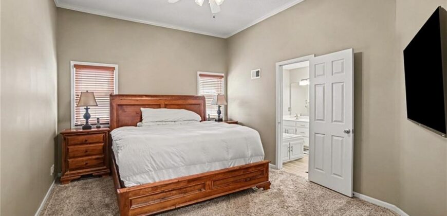 304 Shannon Avenue, Smithville, MO 64089