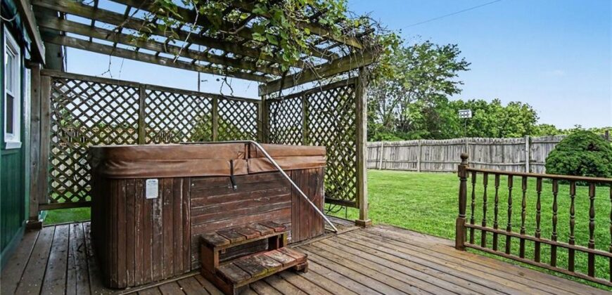 304 Shannon Avenue, Smithville, MO 64089