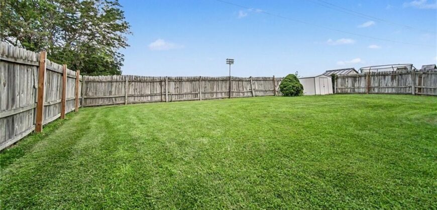 304 Shannon Avenue, Smithville, MO 64089