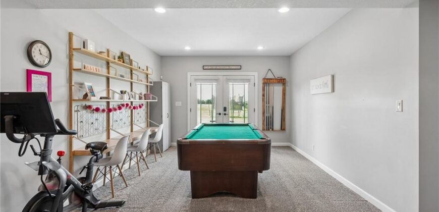 14691 N Lewis Avenue, Liberty, MO 64068