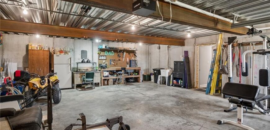 14691 N Lewis Avenue, Liberty, MO 64068