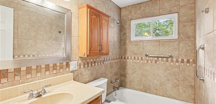 419 Gordon Drive, Liberty, MO 64068