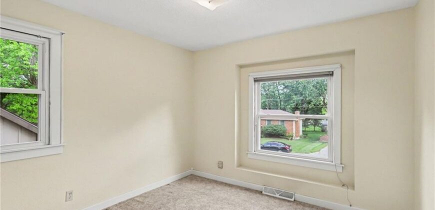 419 Gordon Drive, Liberty, MO 64068