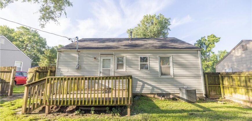 3530 NE 53rd Street, Kansas City, MO 64119
