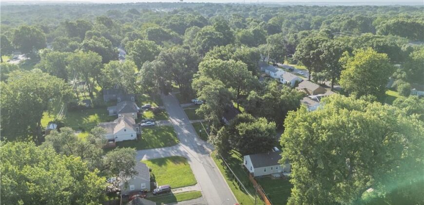3530 NE 53rd Street, Kansas City, MO 64119
