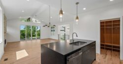 5870 Chateau Court, Parkville, MO 64152