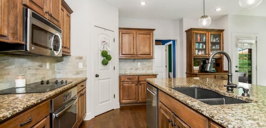 14175 NW 68th Street, Parkville, MO 64152