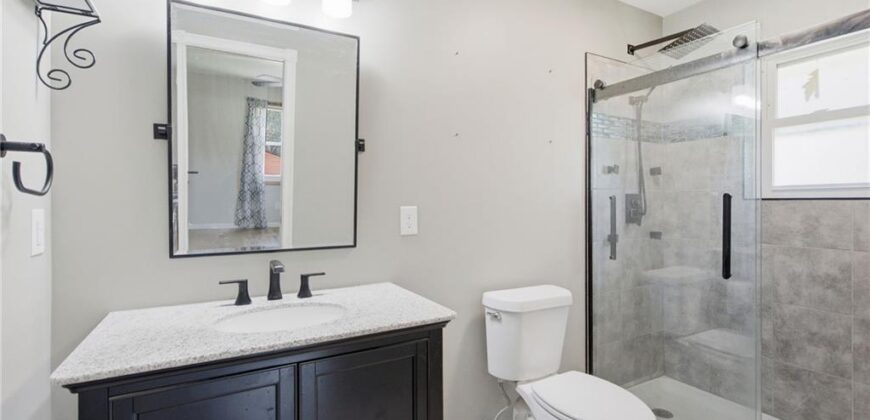5614 N Tullis Avenue, Kansas City, MO 64119
