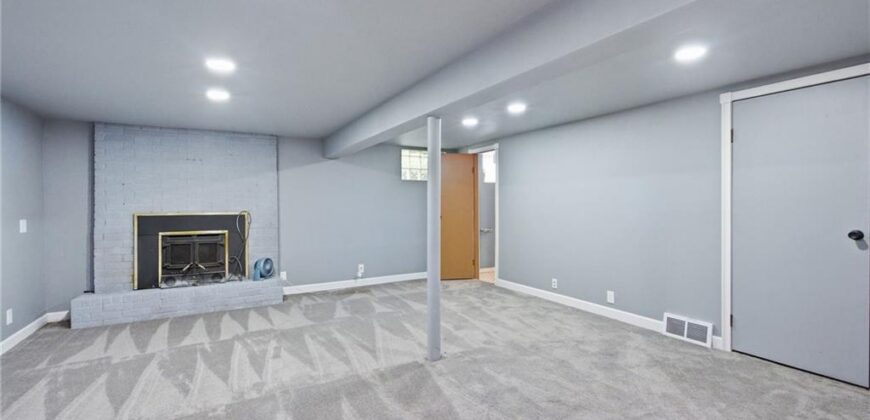 5614 N Tullis Avenue, Kansas City, MO 64119