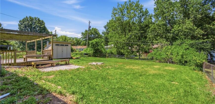5614 N Tullis Avenue, Kansas City, MO 64119