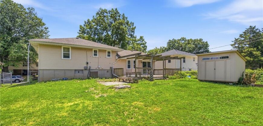 5614 N Tullis Avenue, Kansas City, MO 64119