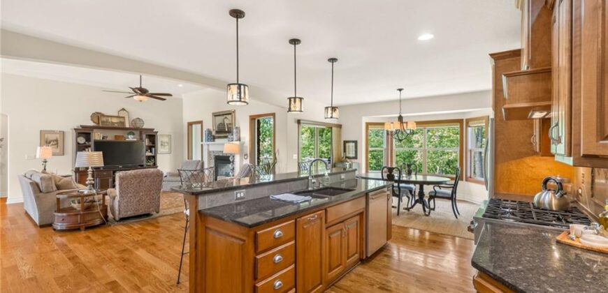 9404 NE 93rd Terrace, Kansas City, MO 64157