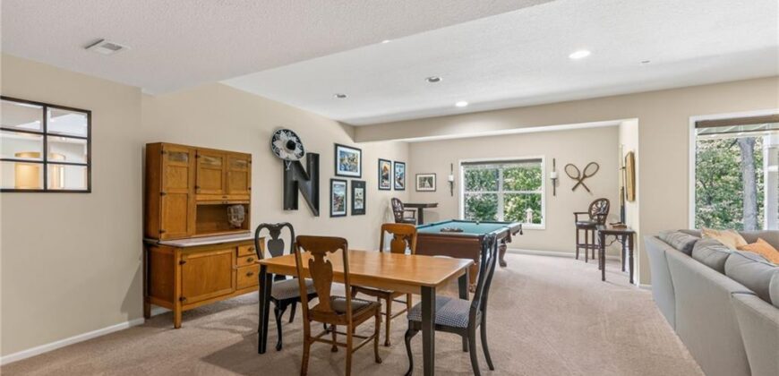 9404 NE 93rd Terrace, Kansas City, MO 64157