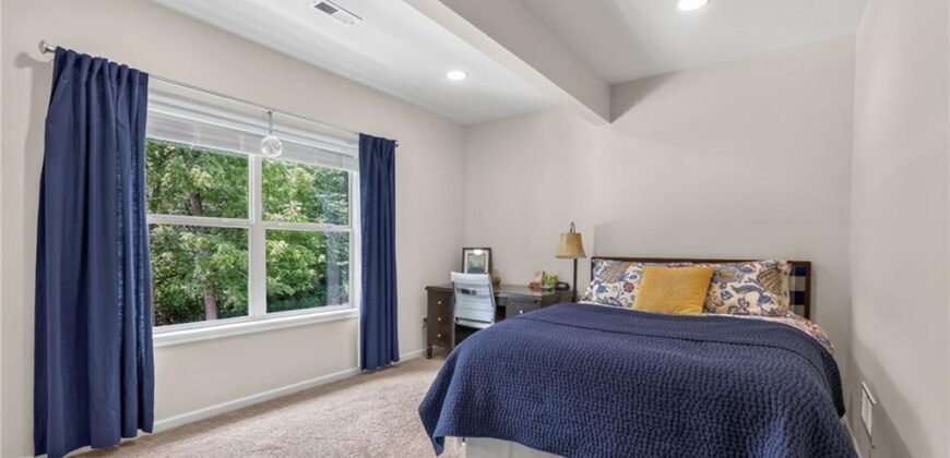 9404 NE 93rd Terrace, Kansas City, MO 64157