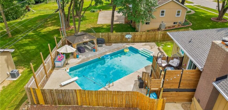 7511 N BROOKLYN Avenue, Gladstone, MO 64118