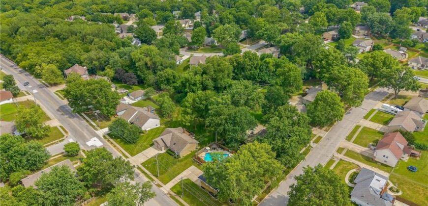 7511 N BROOKLYN Avenue, Gladstone, MO 64118