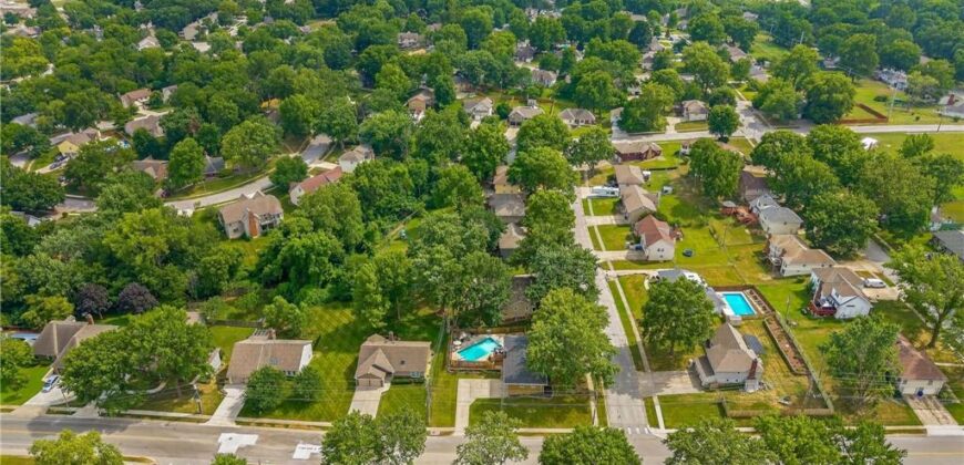 7511 N BROOKLYN Avenue, Gladstone, MO 64118