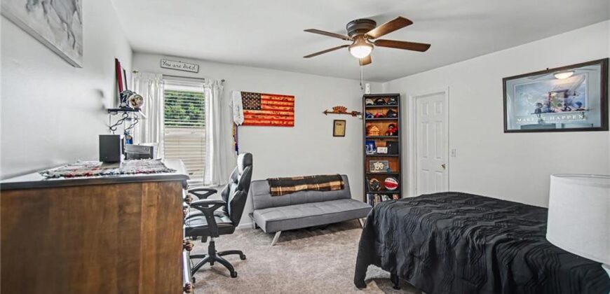 1538 Canterbury Lane, Liberty, MO 64068