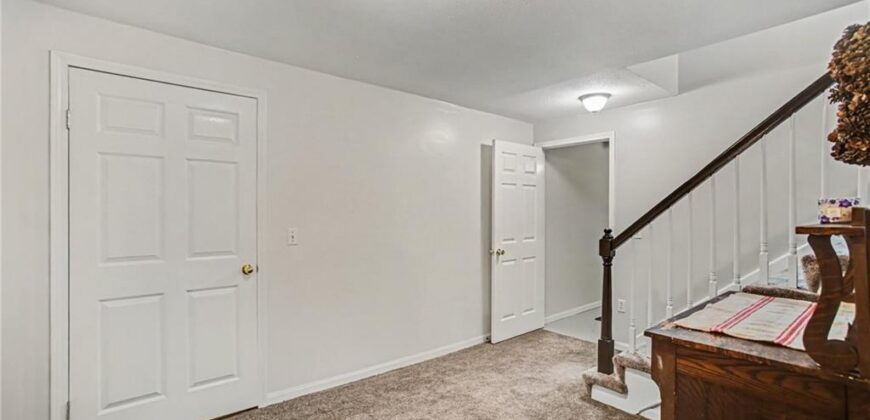 1538 Canterbury Lane, Liberty, MO 64068