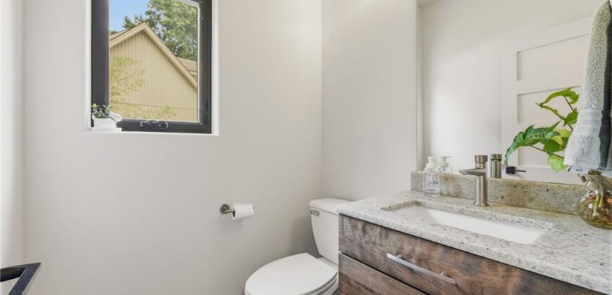 612 NW 40th Terrace, Kansas City, MO 64116