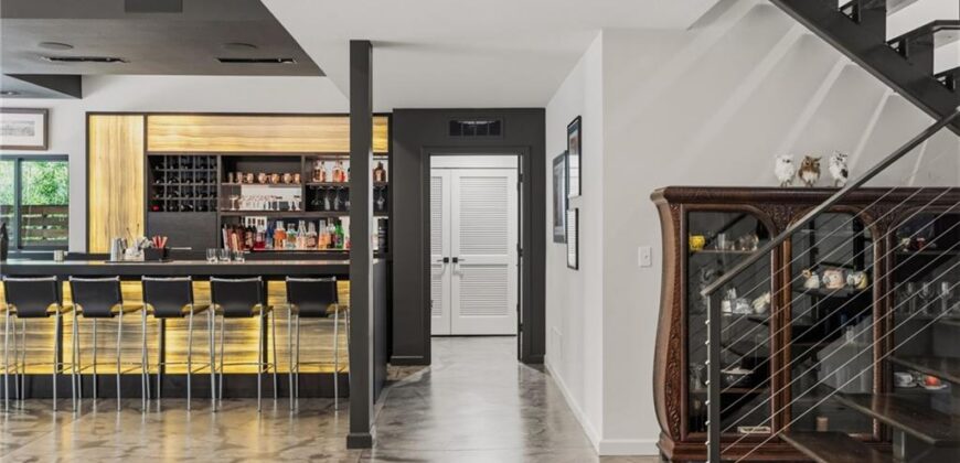 612 NW 40th Terrace, Kansas City, MO 64116