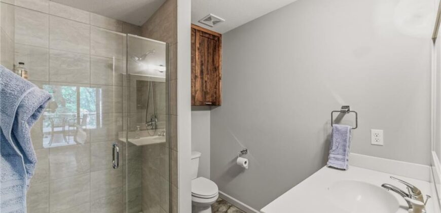 612 NW 40th Terrace, Kansas City, MO 64116