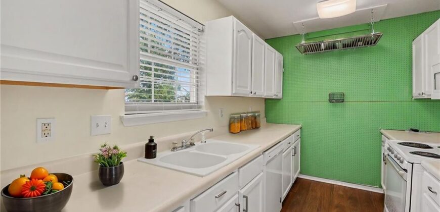 8285 N Revere Avenue, Kansas City, MO 64151
