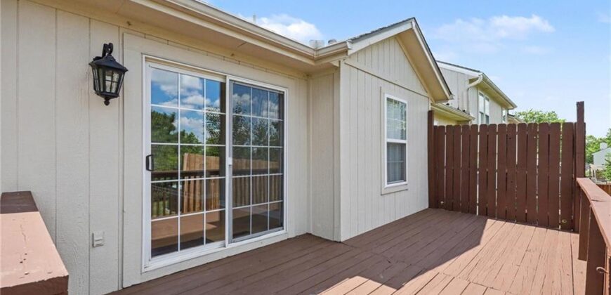 8285 N Revere Avenue, Kansas City, MO 64151