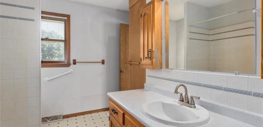 1709 NE 75th Terrace, Kansas City, MO 64118