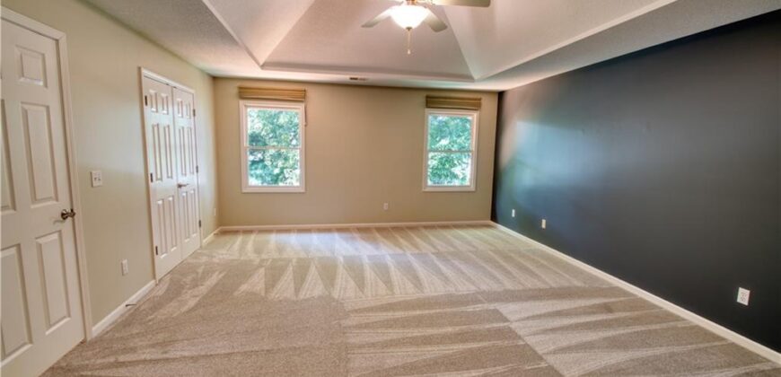 7704 N Shannon Avenue, Kansas City, MO 64152