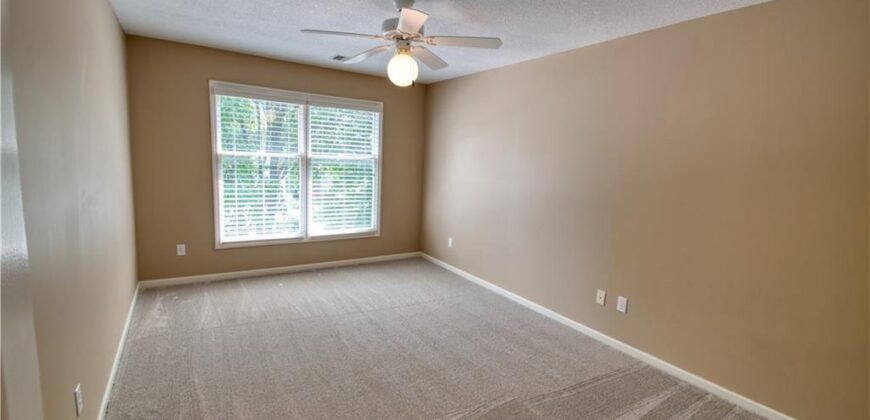 7704 N Shannon Avenue, Kansas City, MO 64152
