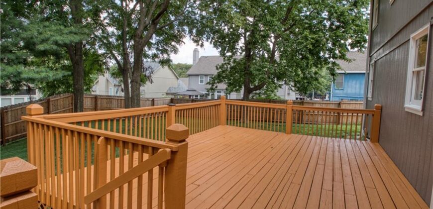 7704 N Shannon Avenue, Kansas City, MO 64152