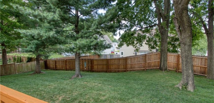 7704 N Shannon Avenue, Kansas City, MO 64152