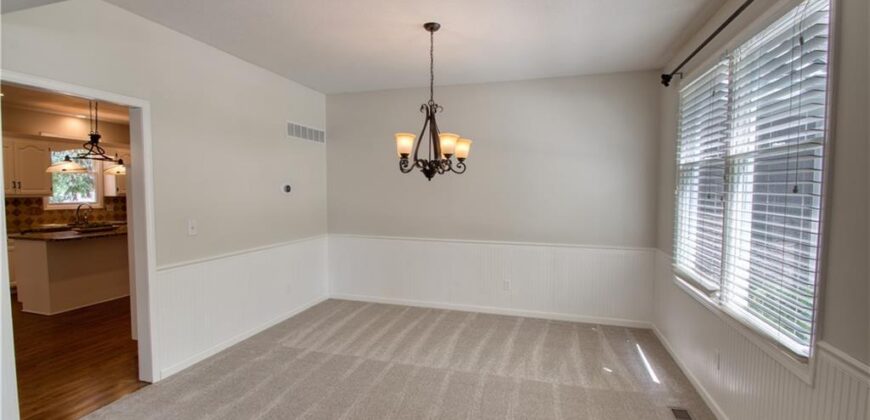 7704 N Shannon Avenue, Kansas City, MO 64152