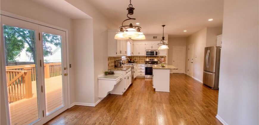 7704 N Shannon Avenue, Kansas City, MO 64152