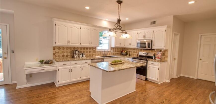 7704 N Shannon Avenue, Kansas City, MO 64152