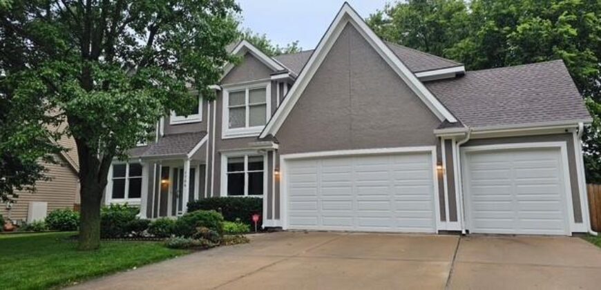 7704 N Shannon Avenue, Kansas City, MO 64152