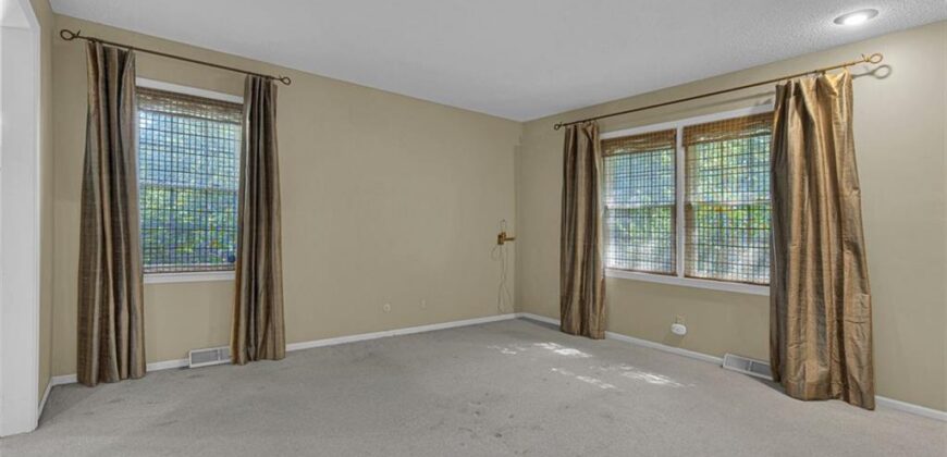 6809 N Agnes Avenue, Gladstone, MO 64119