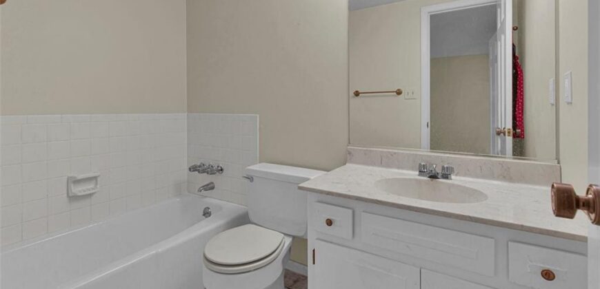 6809 N Agnes Avenue, Gladstone, MO 64119
