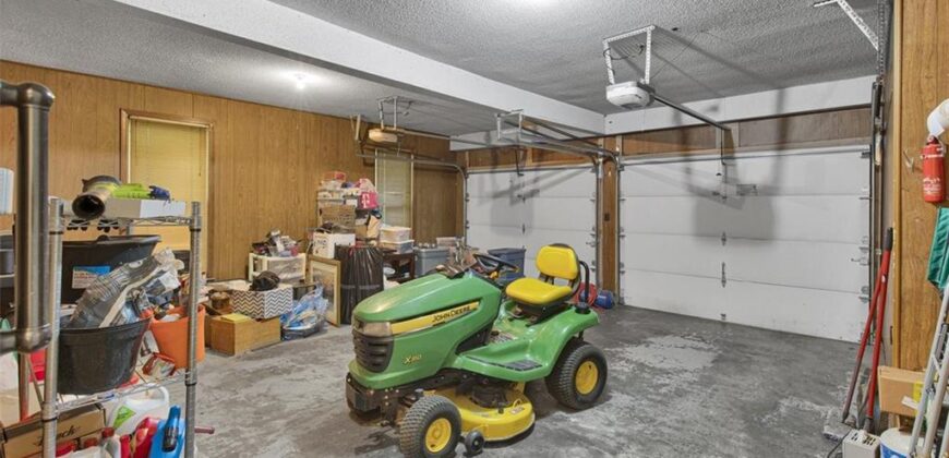 6809 N Agnes Avenue, Gladstone, MO 64119
